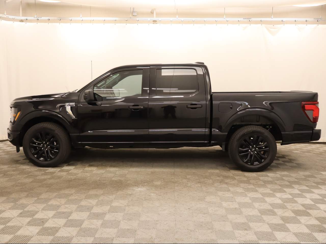 2026 Ford F-150 SuperCrew XLT