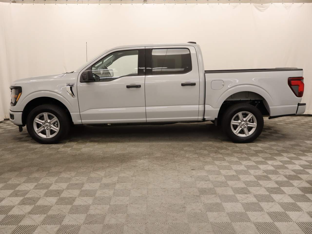 2026 Ford F-150 SuperCrew XLT