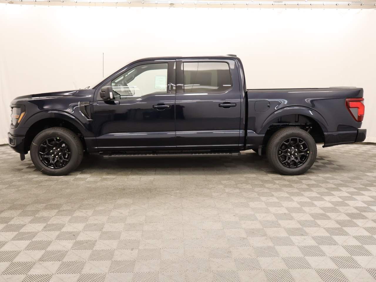 2024 Ford F-150 SuperCrew XLT