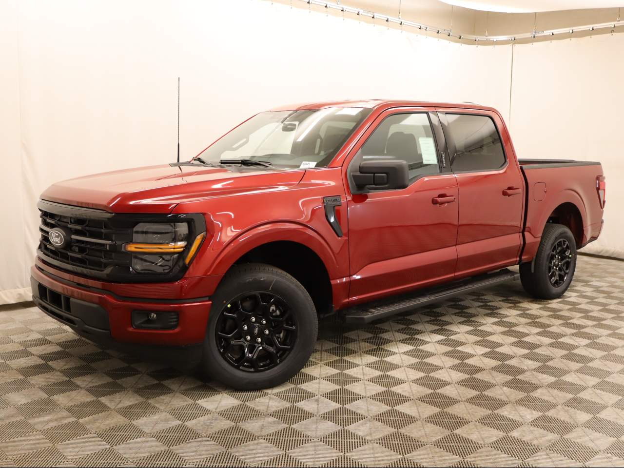 2026 Ford F-150 SuperCrew XLT
