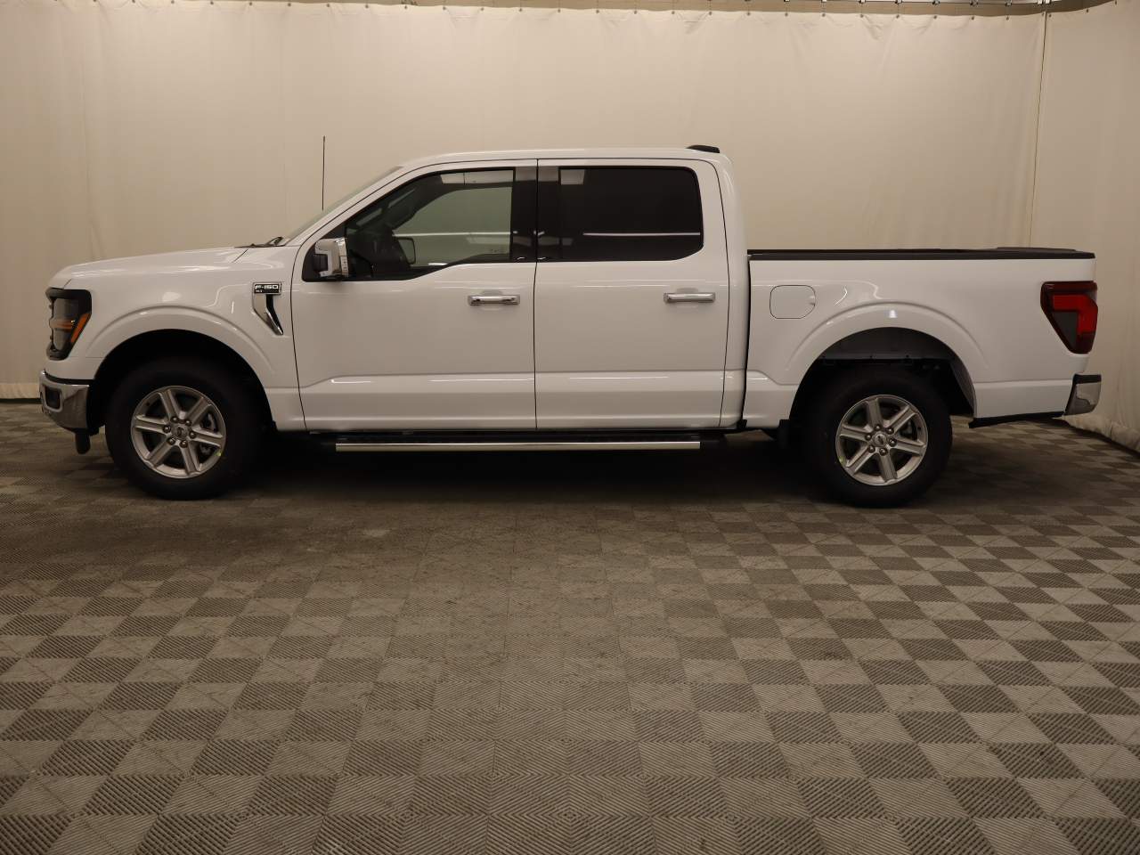 2025 Ford F-150 SuperCrew XLT