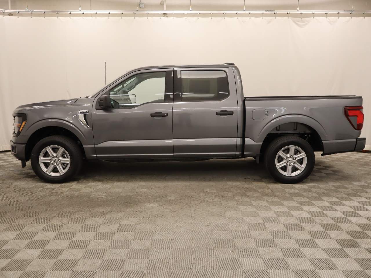 2026 Ford F-150 SuperCrew XLT