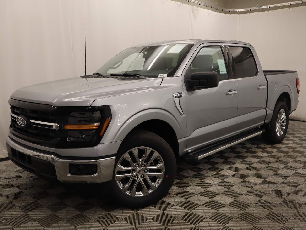 2026 Ford F-150 SuperCrew XLT