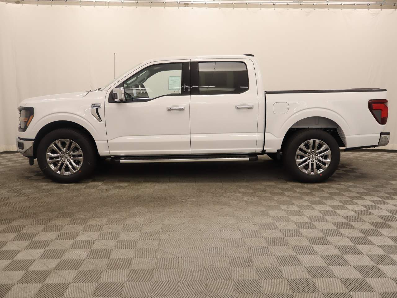 2024 Ford F-150 SuperCrew XLT