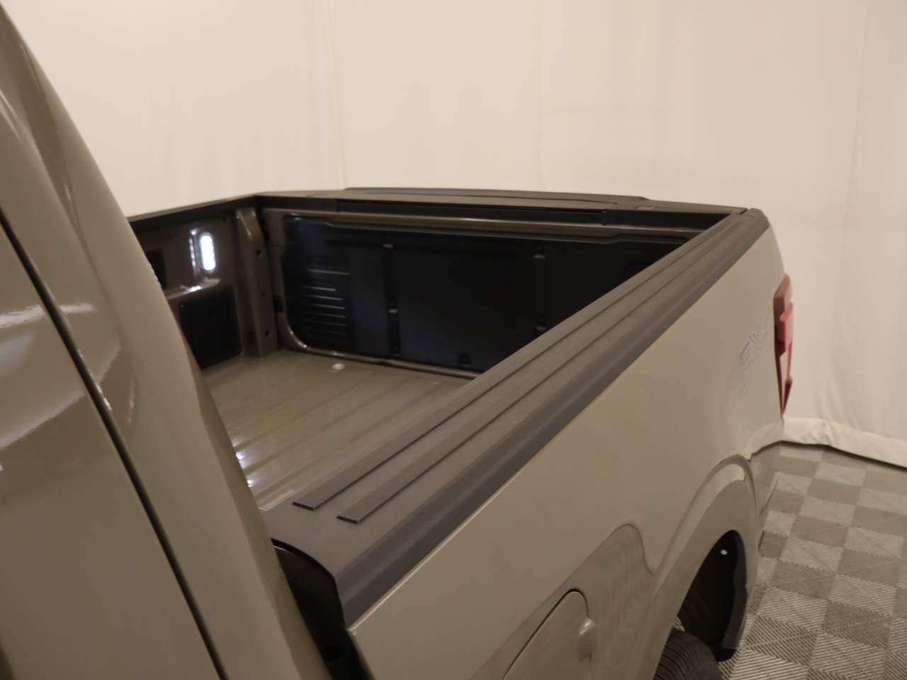 2025 Ford F-150 SuperCrew XLT