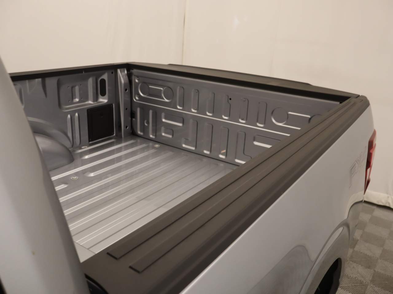 2025 Ford F-150 SuperCrew XLT