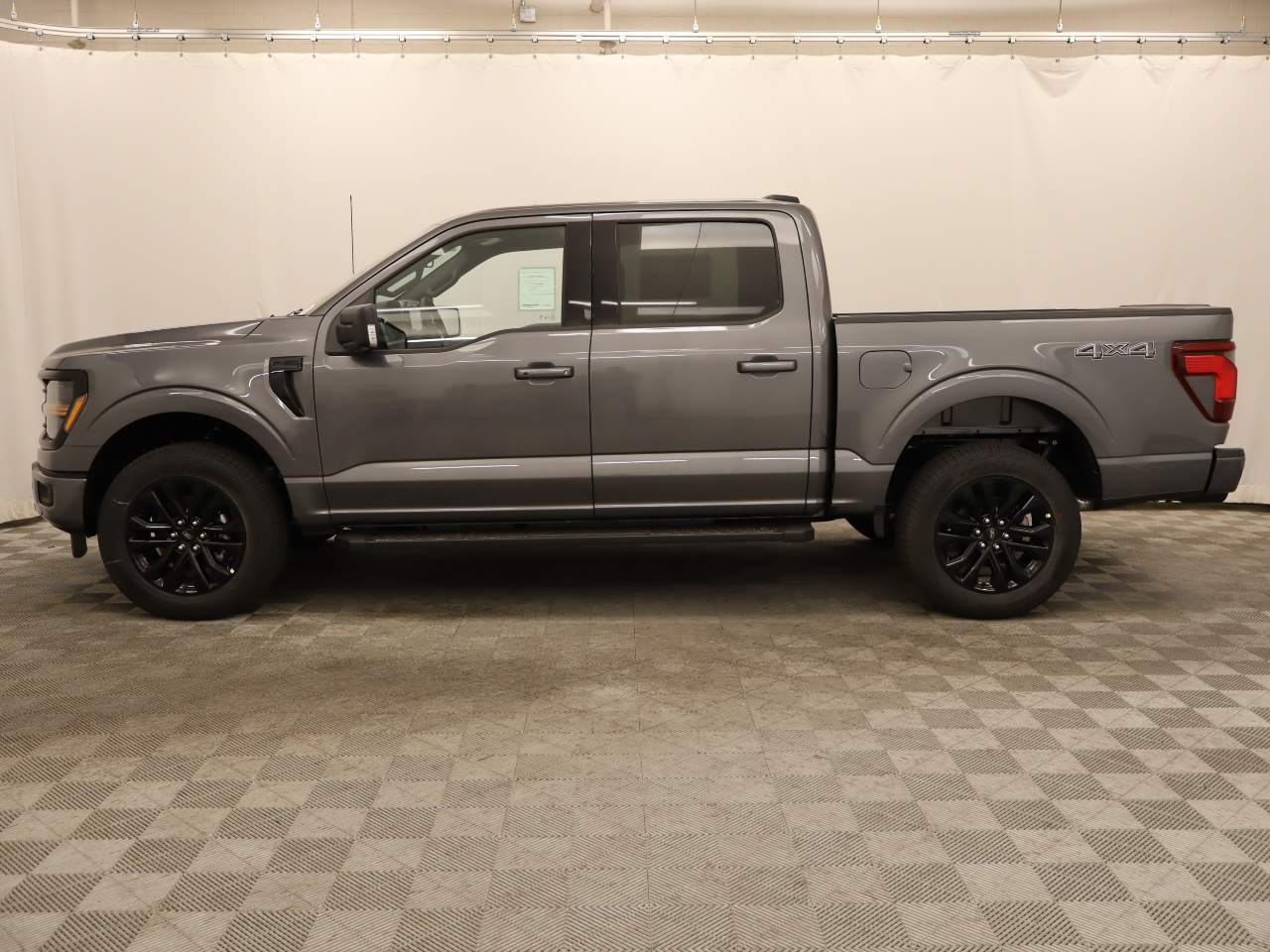 2026 Ford F-150 SuperCrew XLT
