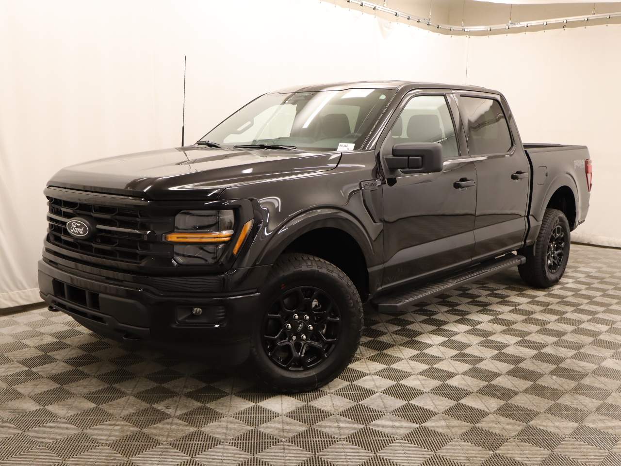 2026 Ford F-150 SuperCrew XLT