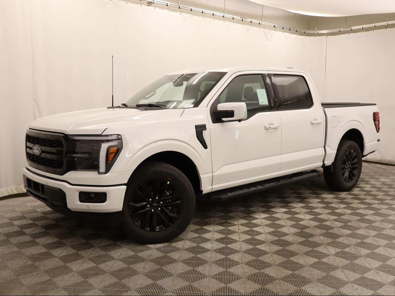 2026 Ford F-150 SuperCrew Lariat