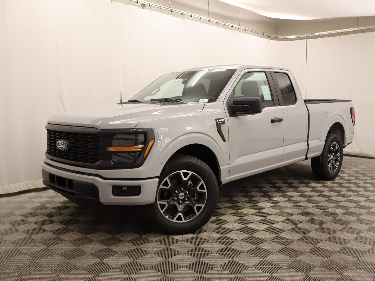 2024 Ford F-150 SuperCab STX