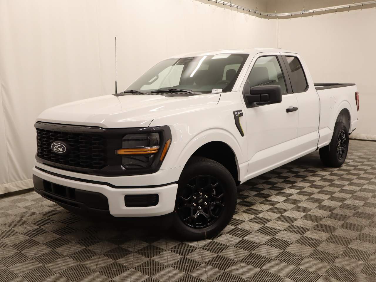 2025 Ford F-150 SuperCab STX