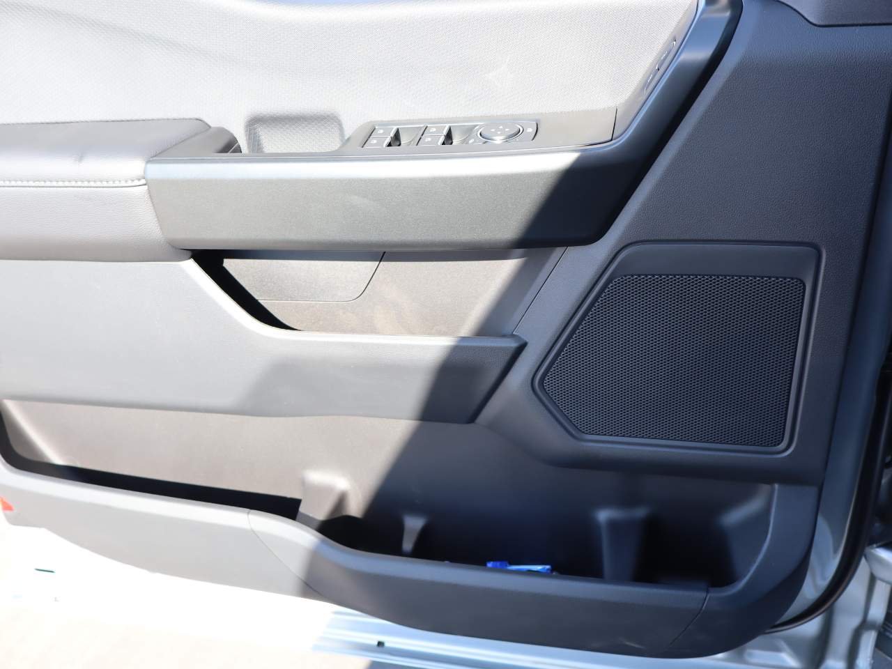 2025 Ford F-150 SuperCab STX