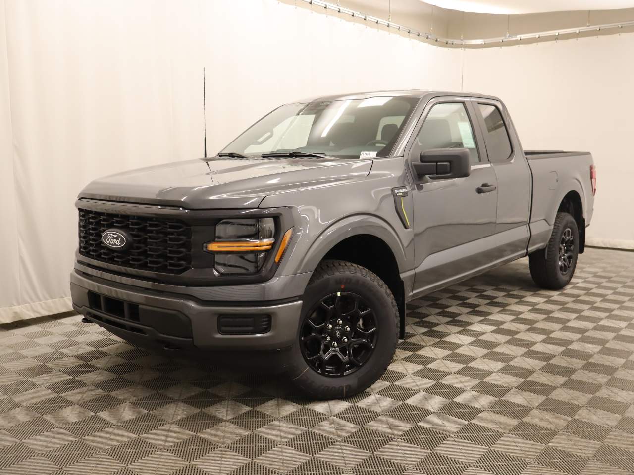 2025 Ford F-150 SuperCab STX
