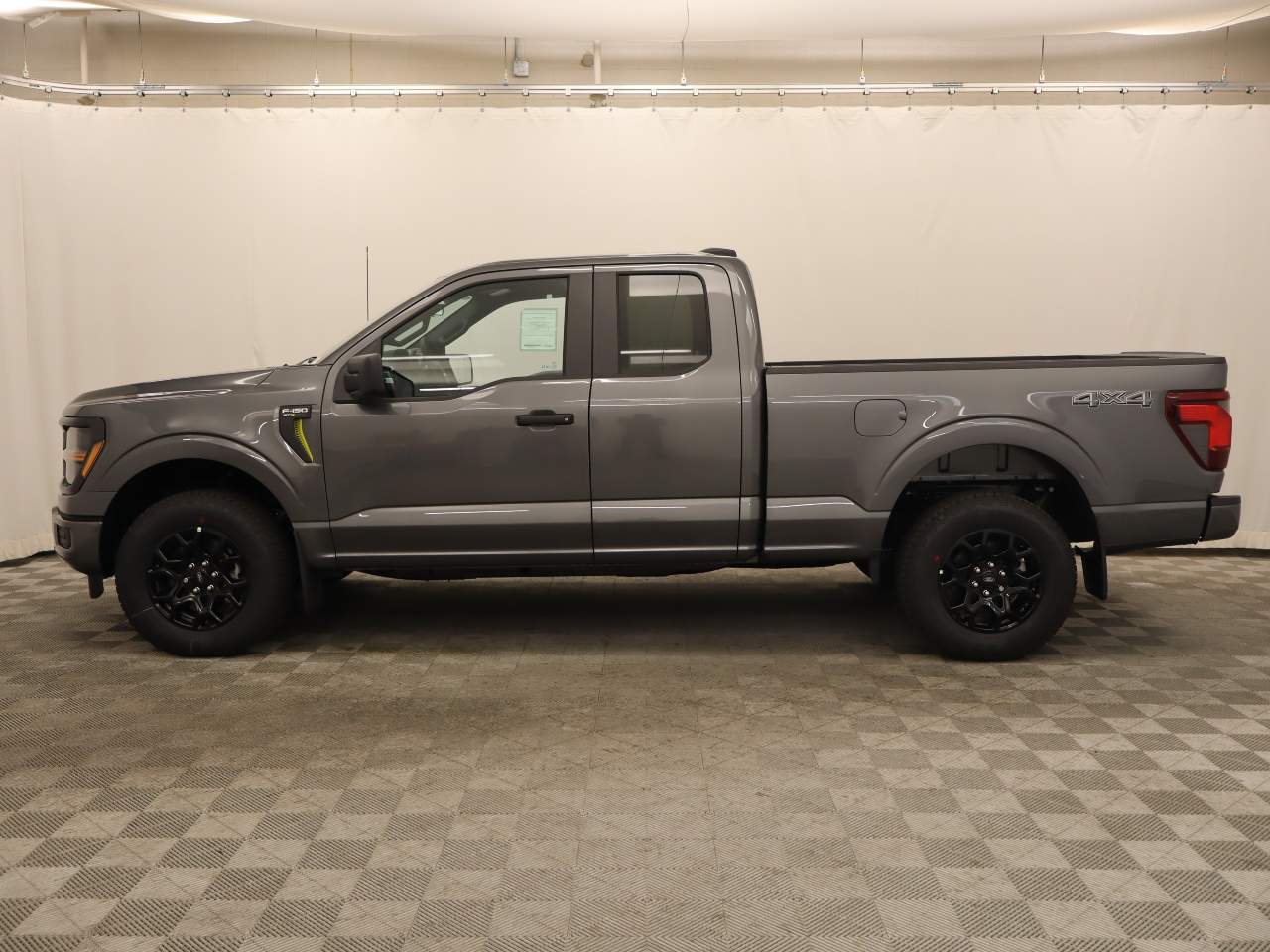2025 Ford F-150 SuperCab STX