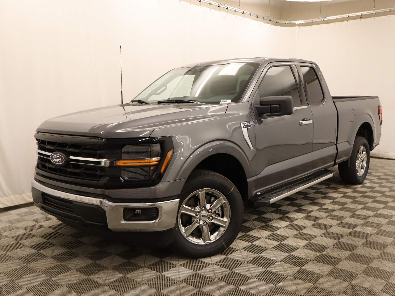 2025 Ford F-150 SuperCab XLT