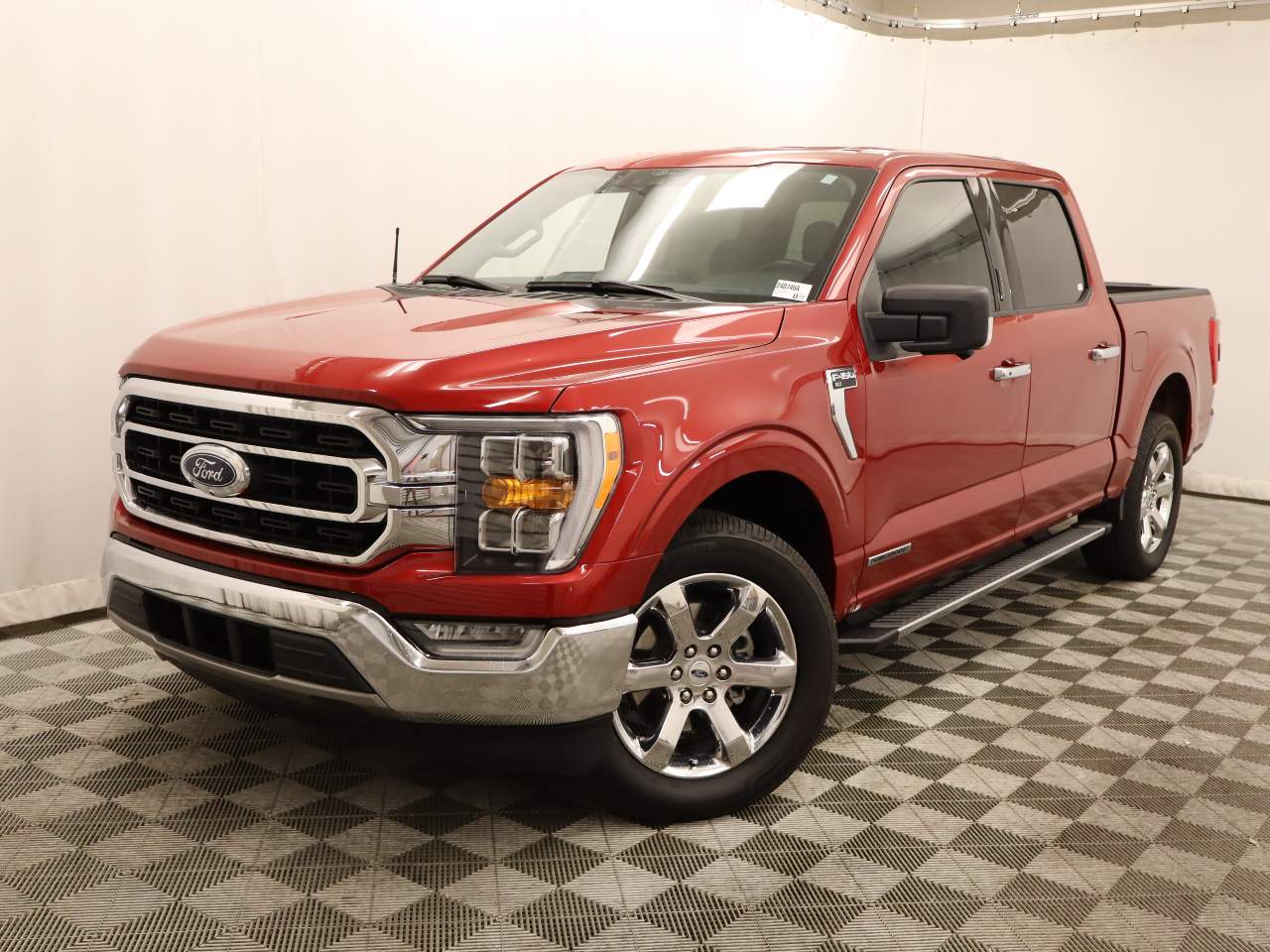 2021 Ford F-150 XLT Crew Cab