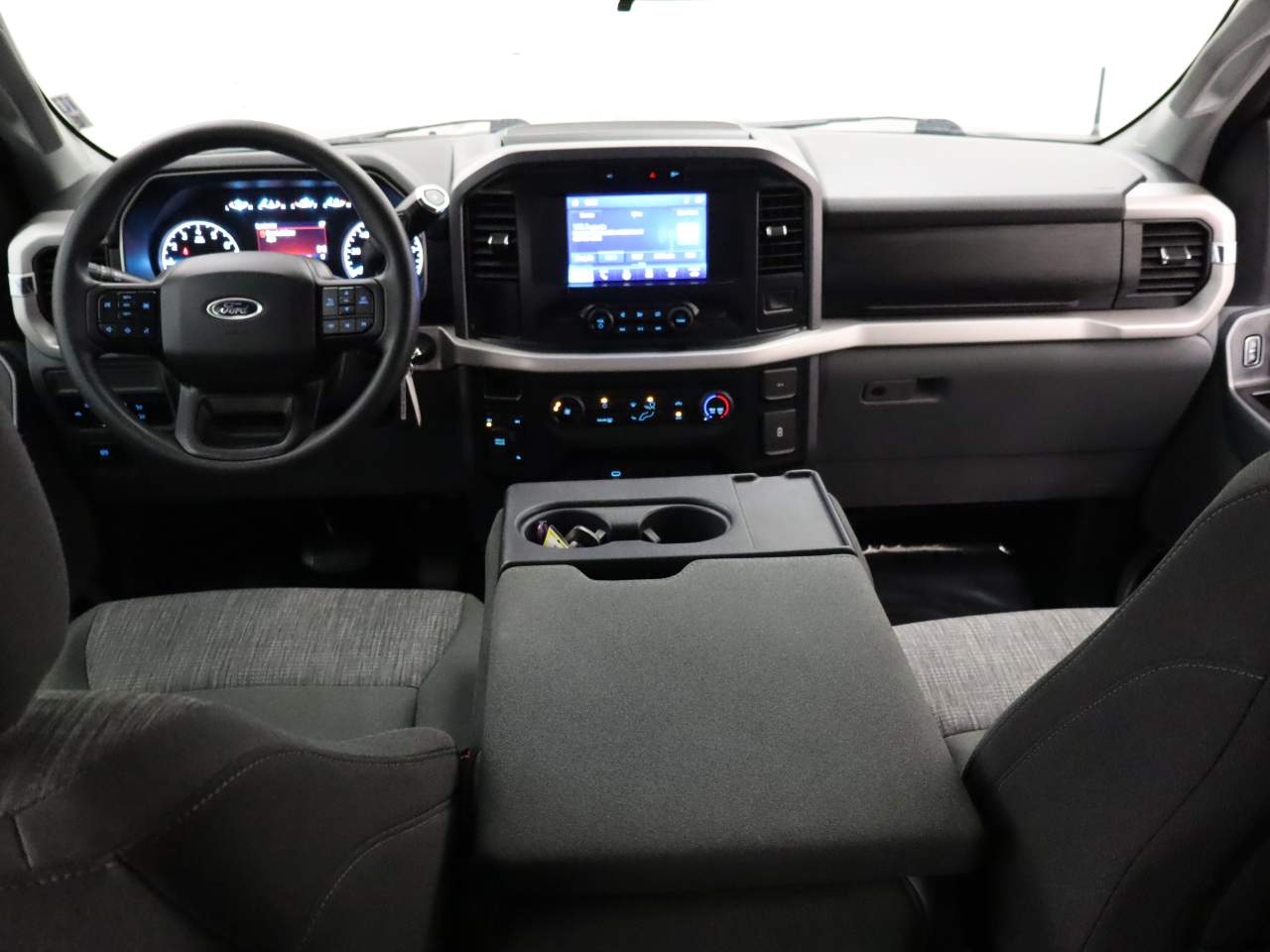 2023 Ford F-150 XLT Crew Cab