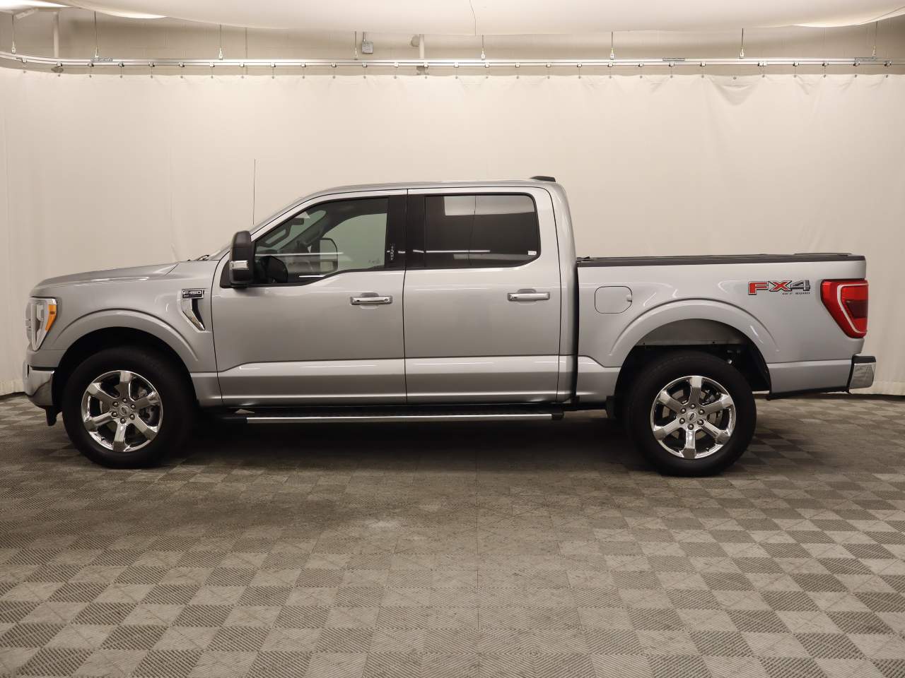 2021 Ford F-150 XLT Crew Cab