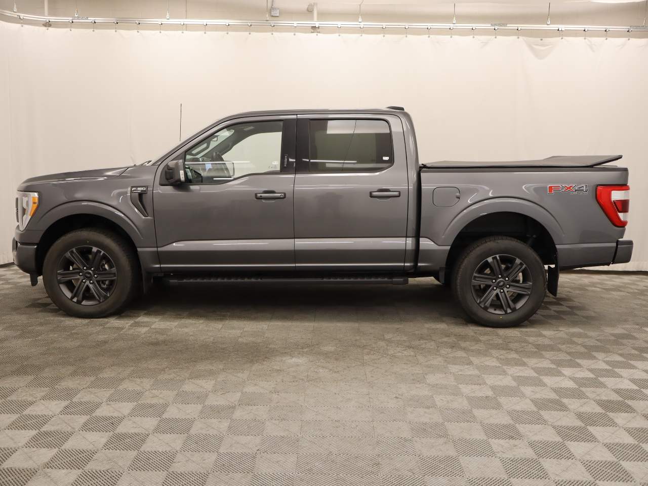 2023 Ford F-150 Lariat Crew Cab