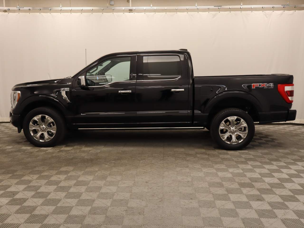 2022 Ford F-150 Platinum Crew Cab