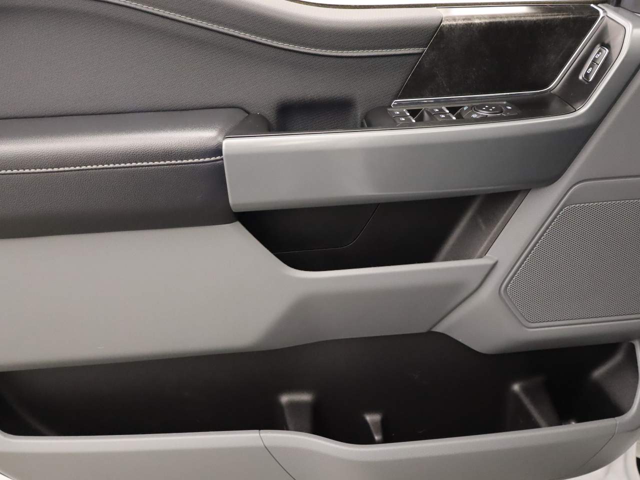 2022 Ford F-150 XLT Crew Cab