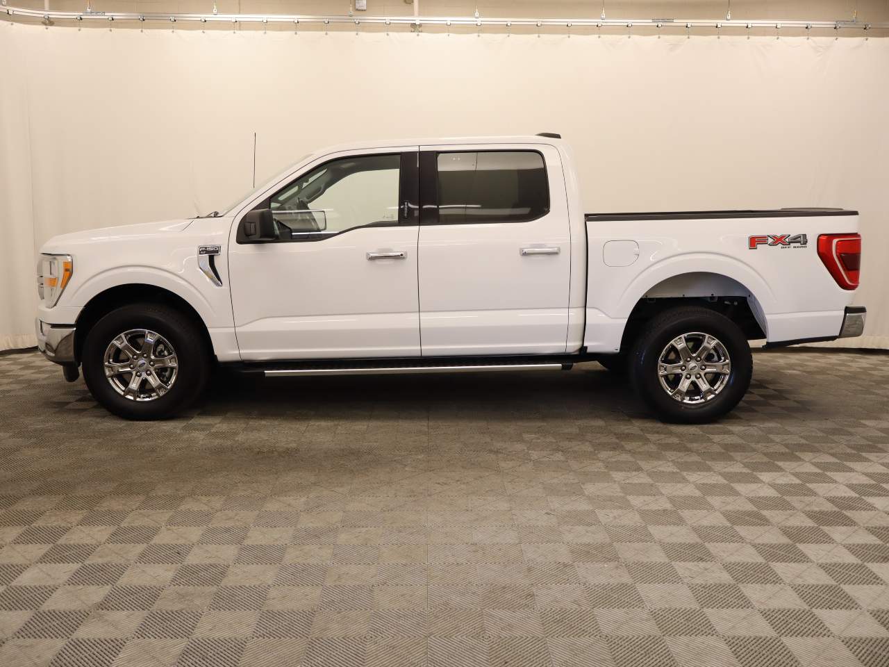 2022 Ford F-150 XLT Crew Cab