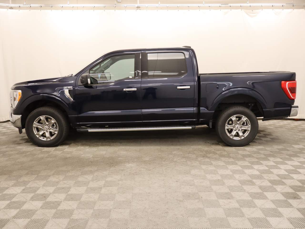 2022 Ford F-150 XLT Crew Cab