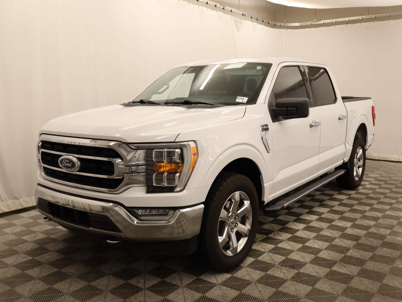 2021 Ford F-150 XLT Crew Cab