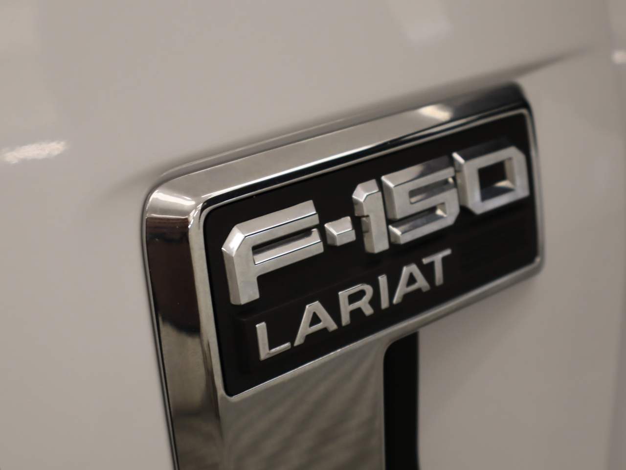 2022 Ford F-150 Lariat Crew Cab