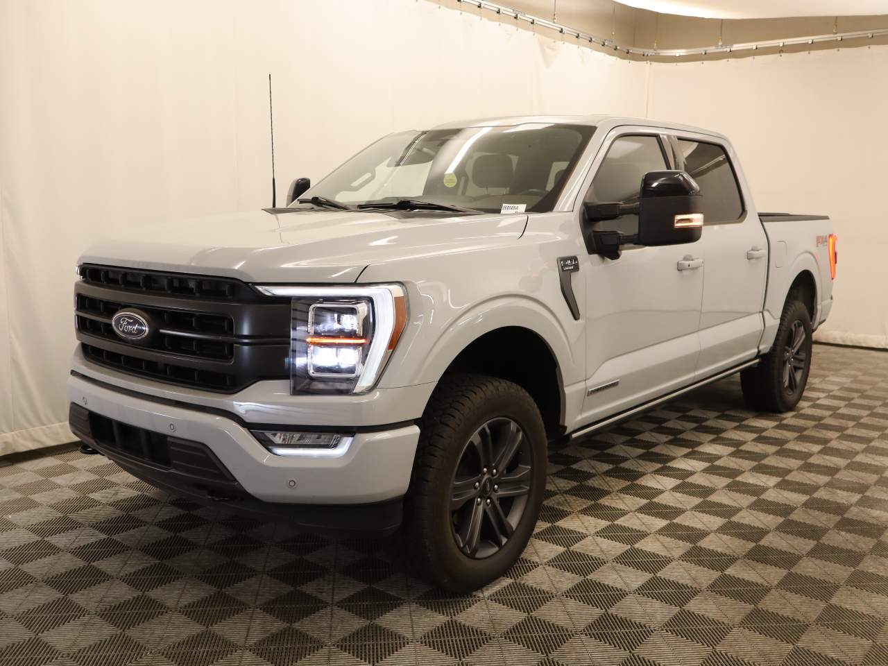 2023 Ford F-150 Lariat Crew Cab
