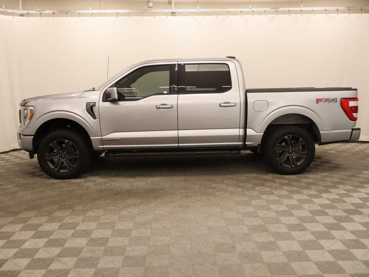 2023 Ford F-150 Lariat Crew Cab
