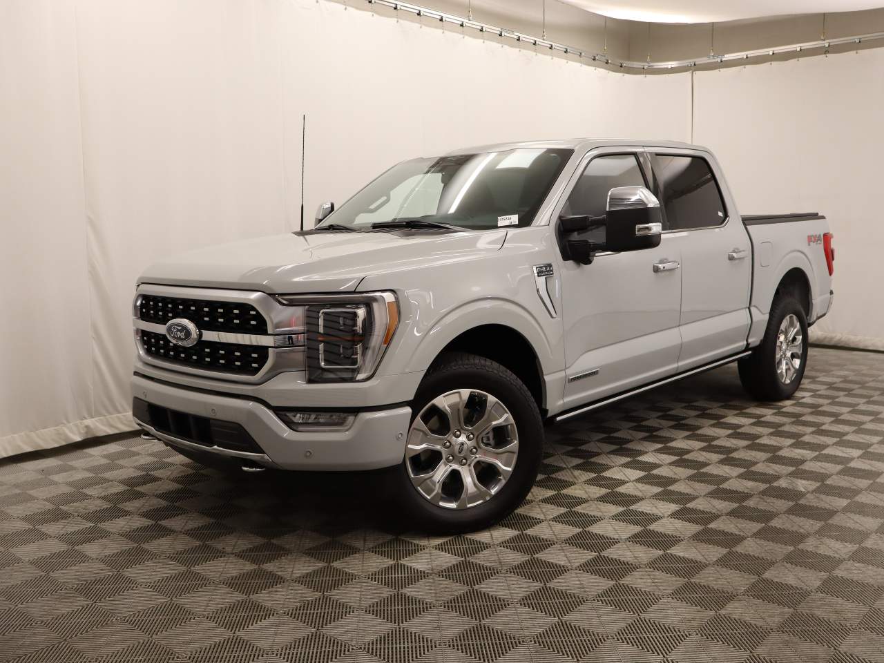 2023 Ford F-150 Platinum Crew Cab