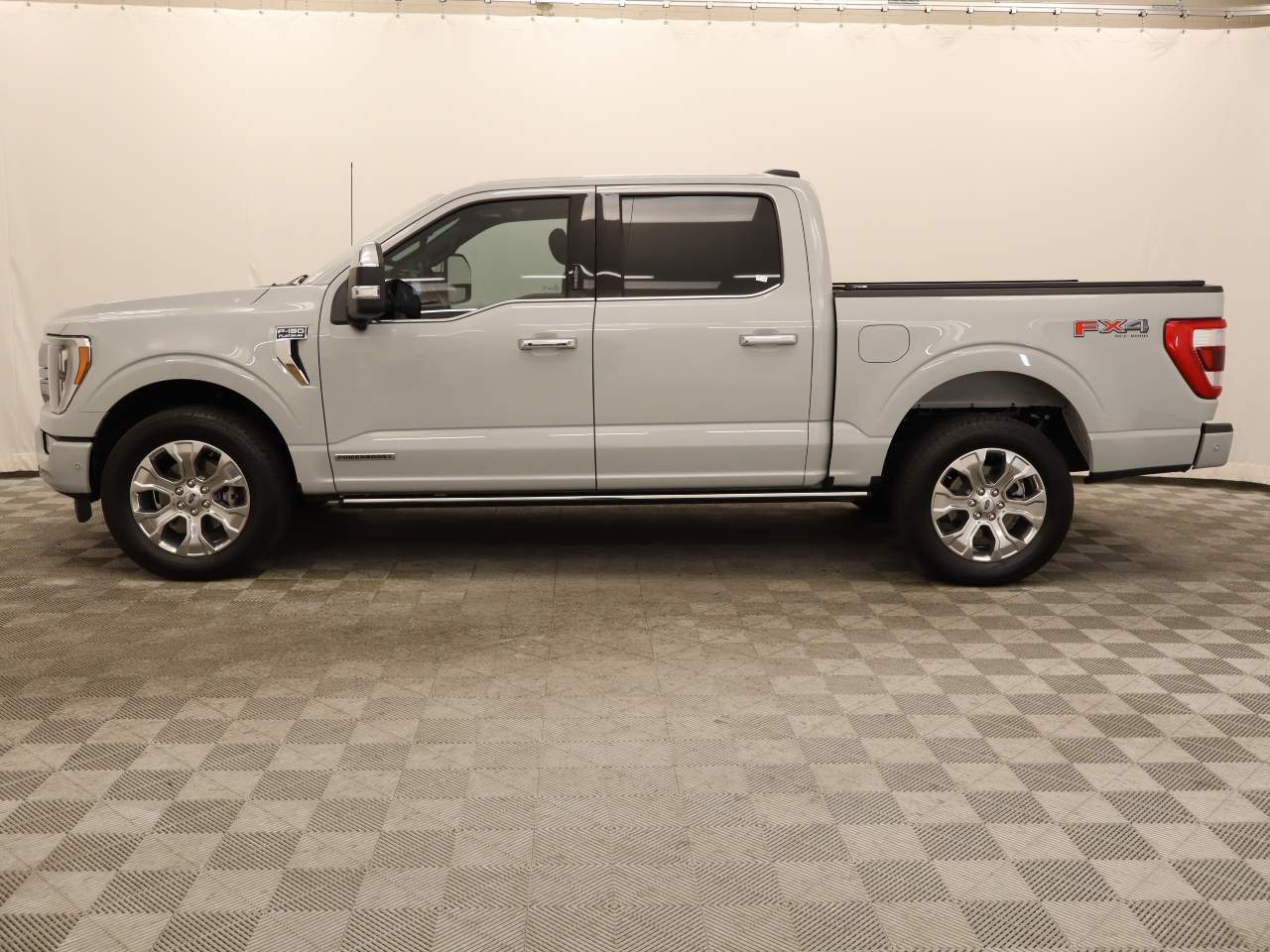 2023 Ford F-150 Platinum Crew Cab