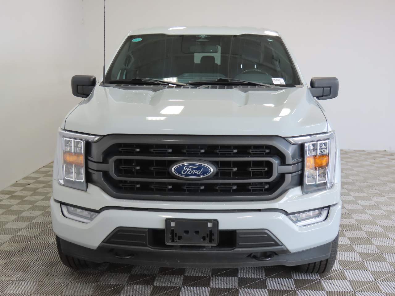 2023 Ford F-150 XLT Crew Cab