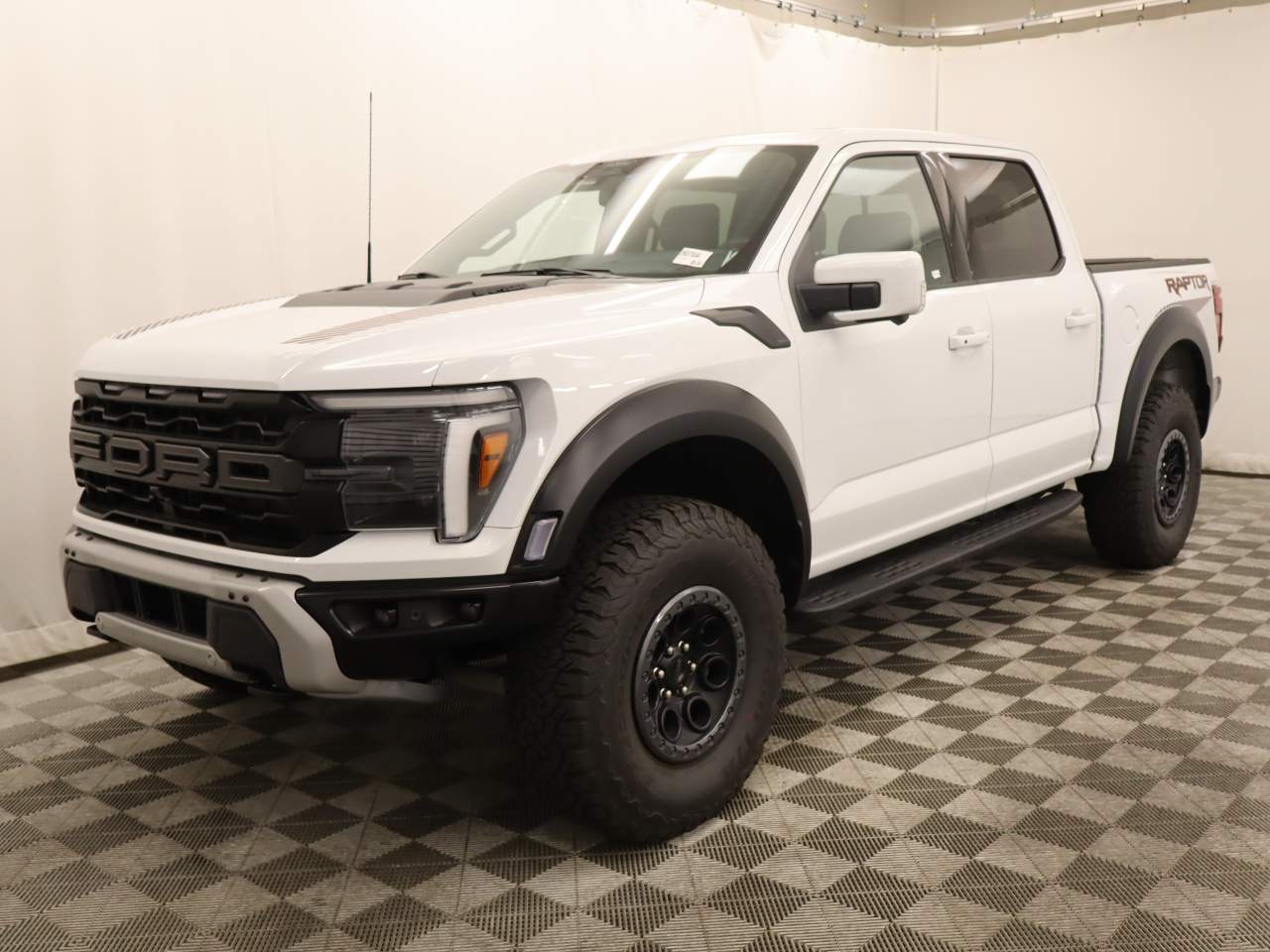 2025 Ford F-150 Raptor Crew Cab
