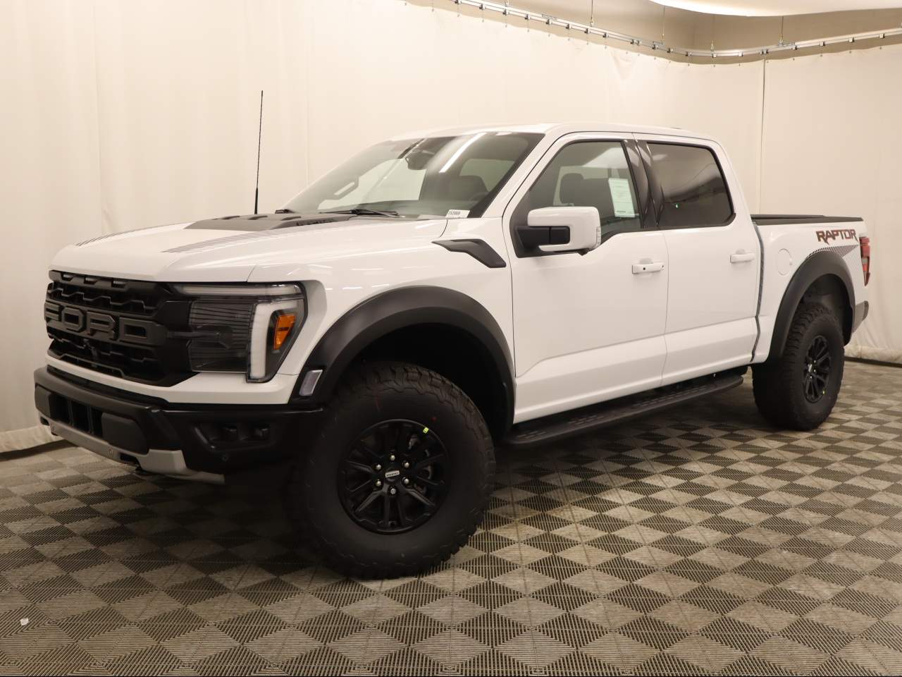 2025 Ford F-150 SuperCrew Raptor