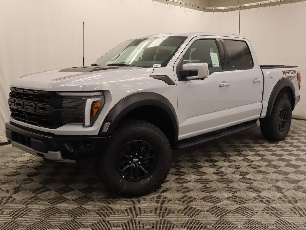 2025 Ford F-150 SuperCrew Raptor