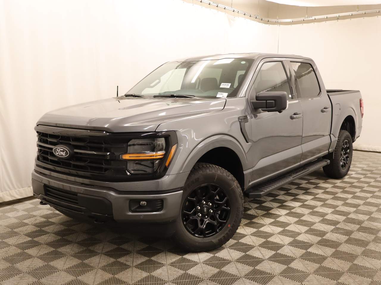 2026 Ford F-150 SuperCrew XLT