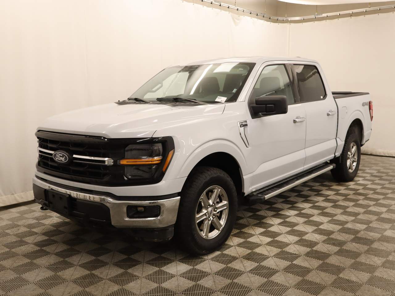 2025 Ford F-150 XLT Crew Cab