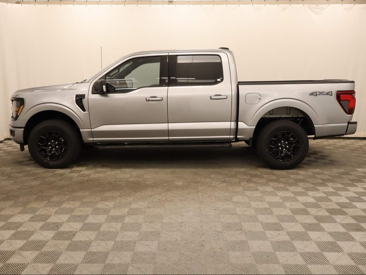 2026 Ford F-150 SuperCrew XLT