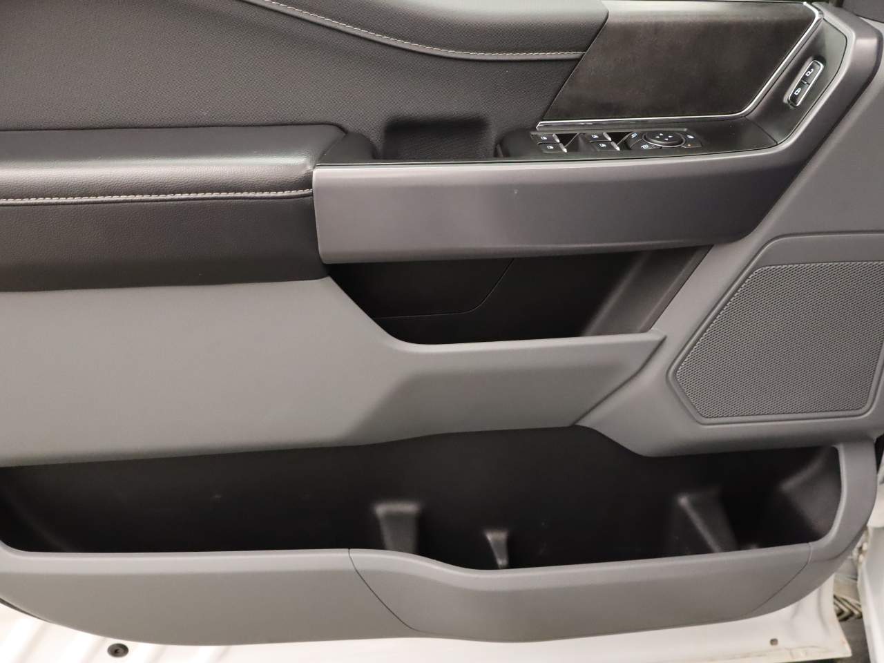 2025 Ford F-150 XLT Crew Cab