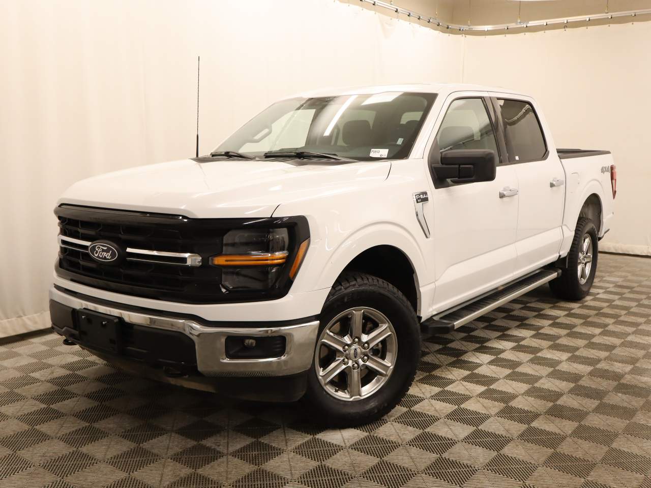 2025 Ford F-150 XLT Crew Cab