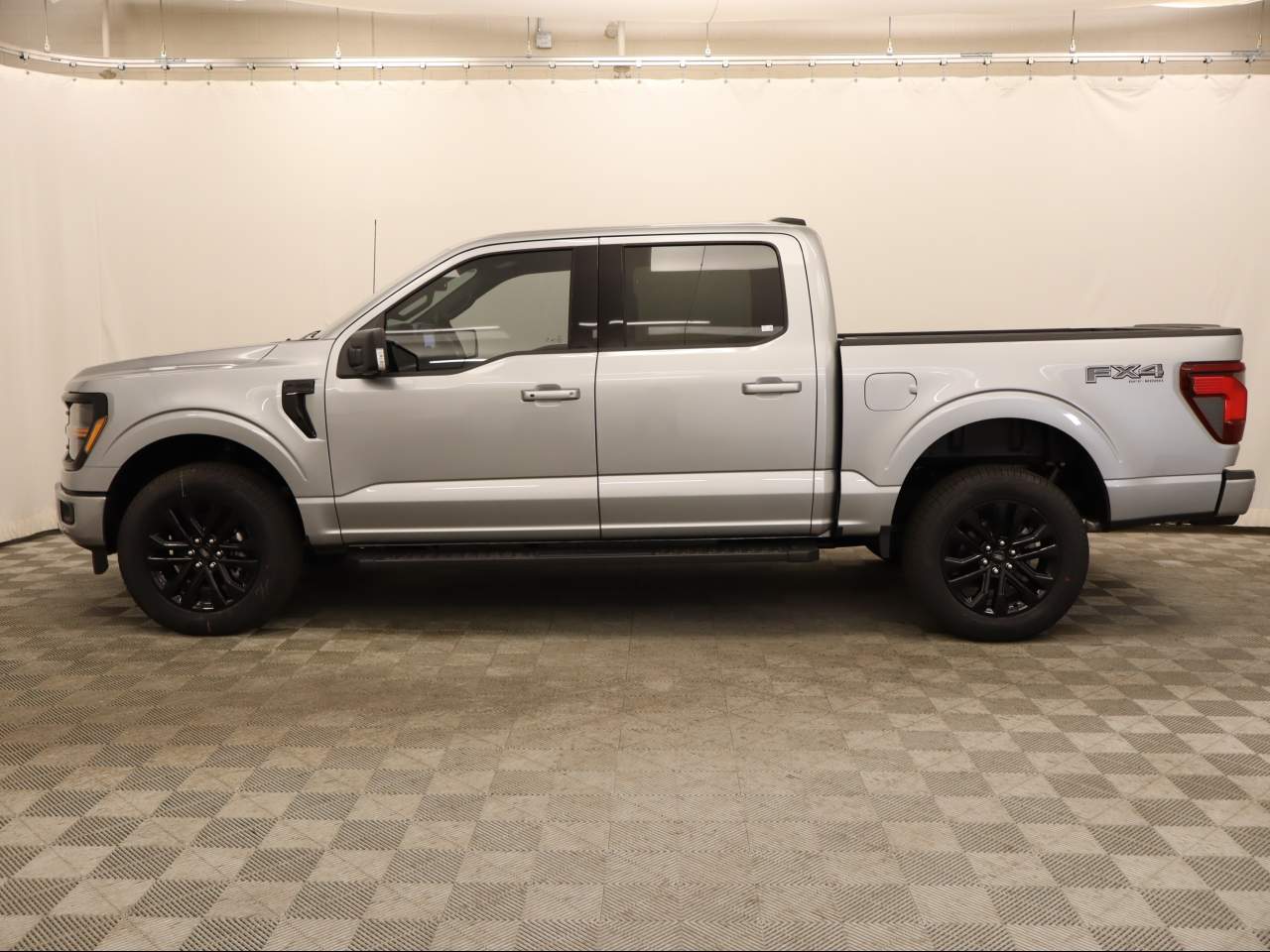 2025 Ford F-150 SuperCrew XLT