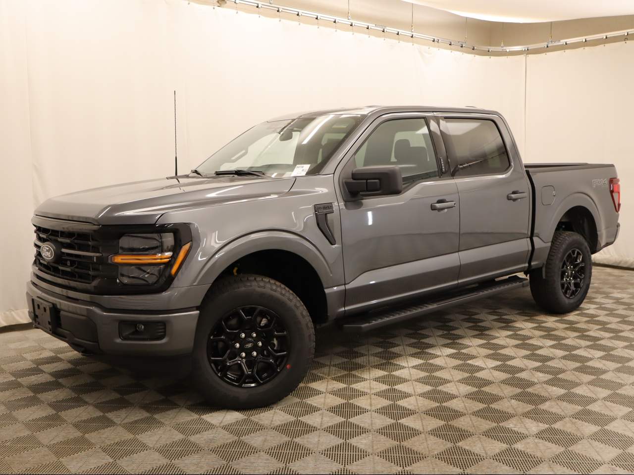 2026 Ford F-150 SuperCrew XLT