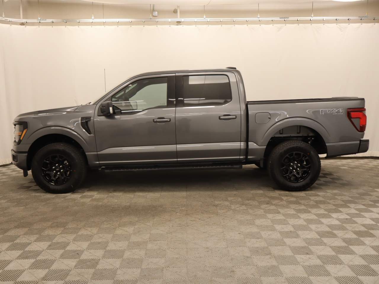 2025 Ford F-150 SuperCrew XLT