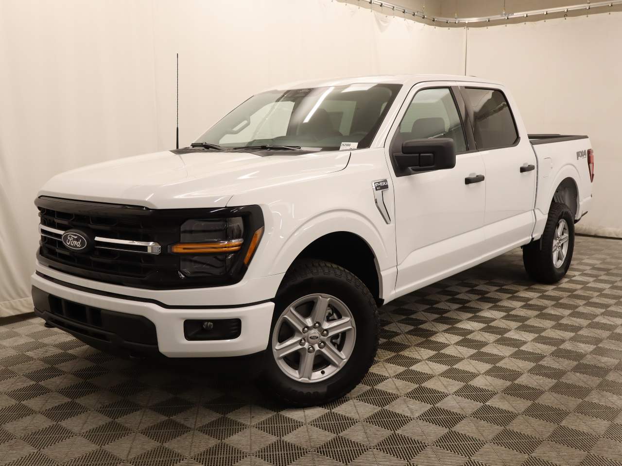 2026 Ford F-150 SuperCrew XLT
