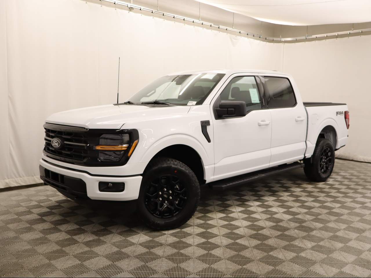 2026 Ford F-150 SuperCrew XLT