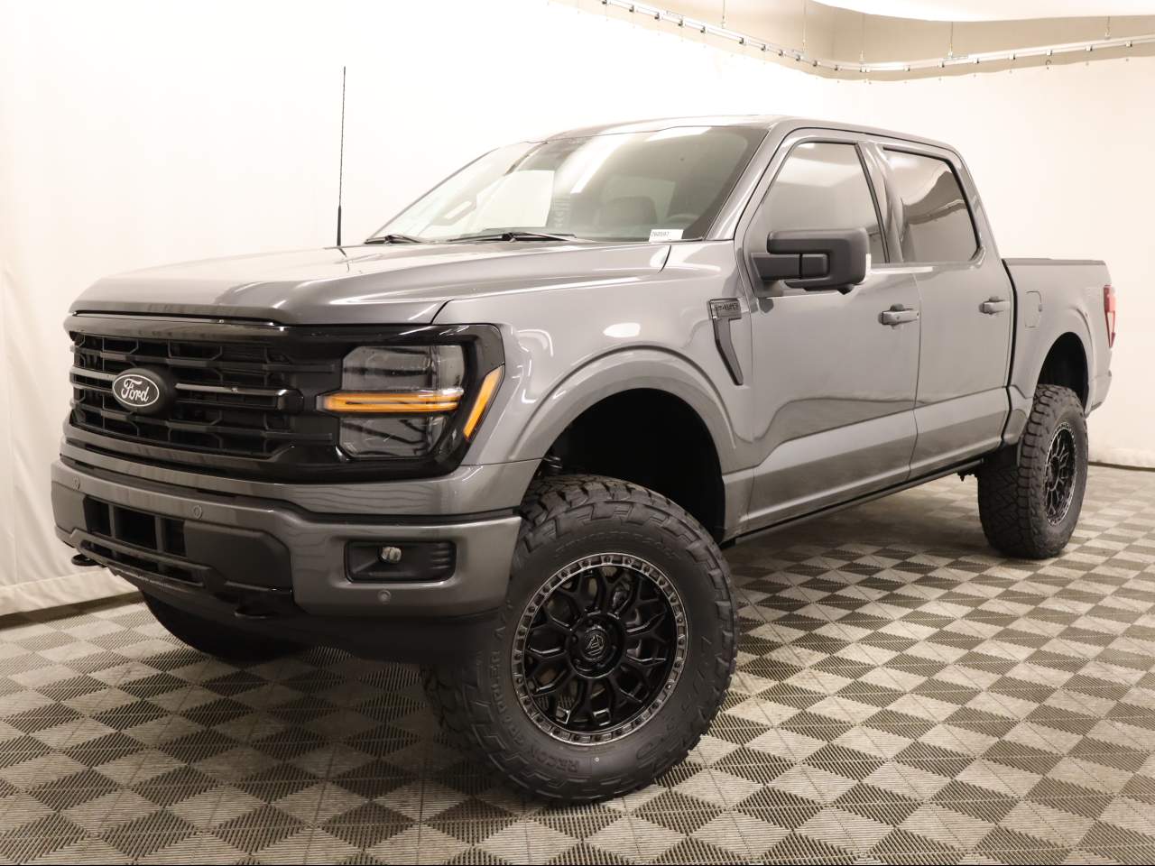 2026 Ford F-150 SuperCrew XLT