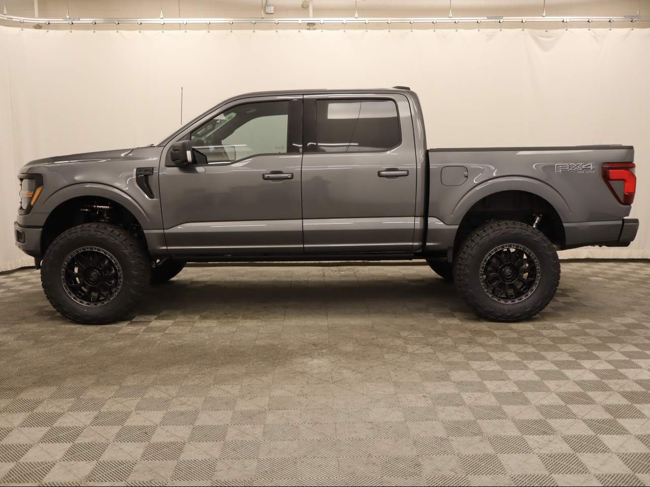 2026 Ford F-150 SuperCrew XLT