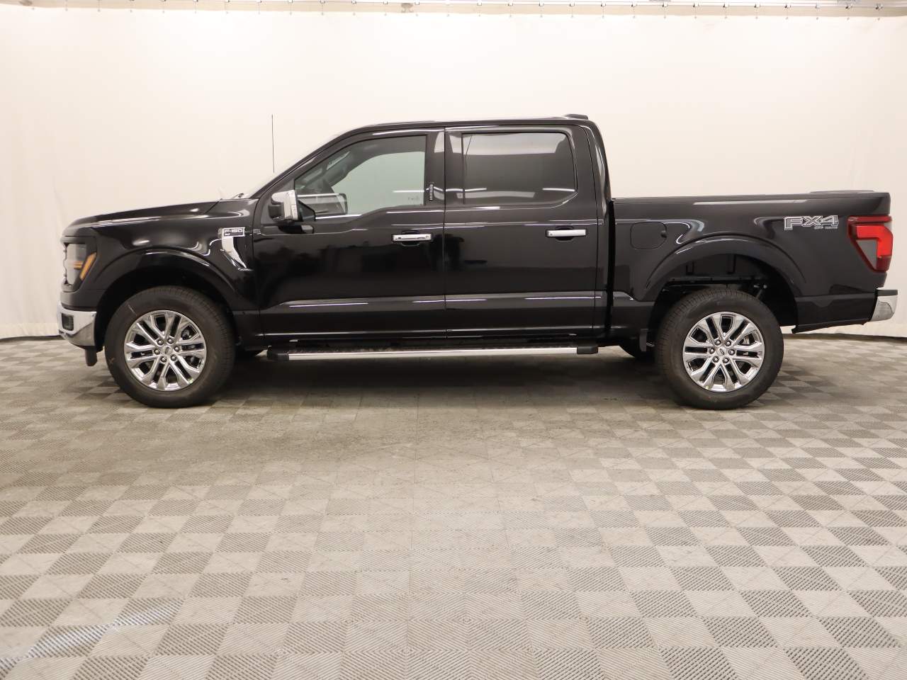 2024 Ford F-150 SuperCrew XLT